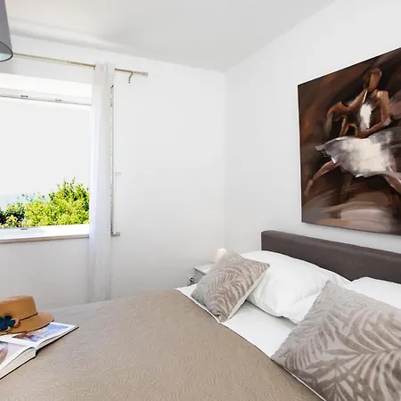 Krmek * دوبروفينك