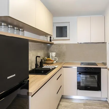 Krmek Apartment