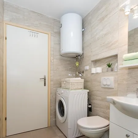 Krmek Apartment
